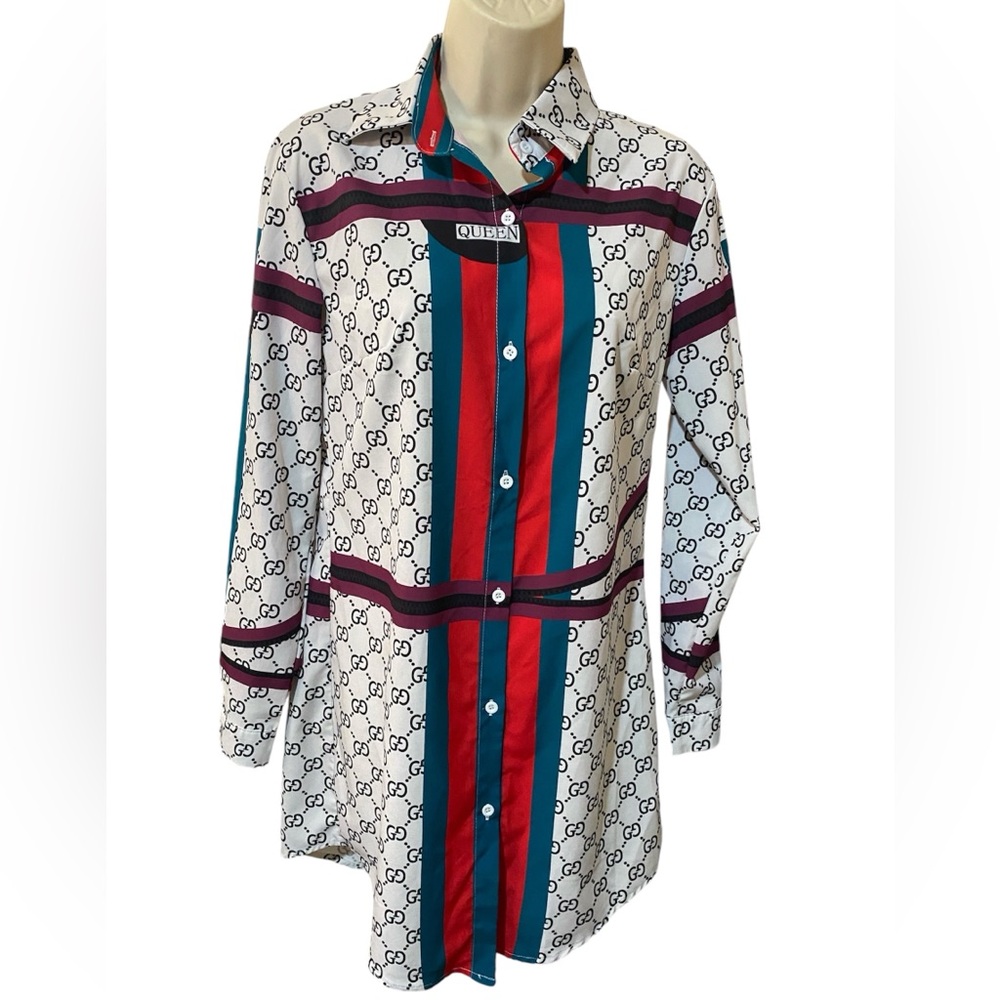 Que Logo Multicolor Striped Satin Shirt Dress